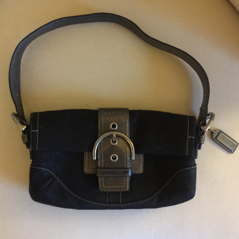 Classic Coach Shoulder Bag in Black & Gunmetal